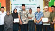 Bupati Maros Serahkan Bantuan BAZNAS untuk Dhuafa, Imam Masjid, dan Pengurus Jenazah
