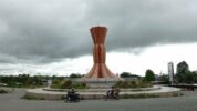 Tugu merah Kota Sorong Papua Barat. (Ist)