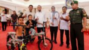 2 Bocah Viral Pemungut Sisa Kue di Gowa Dihadiahi Sepeda Oleh Gubernur Sulsel